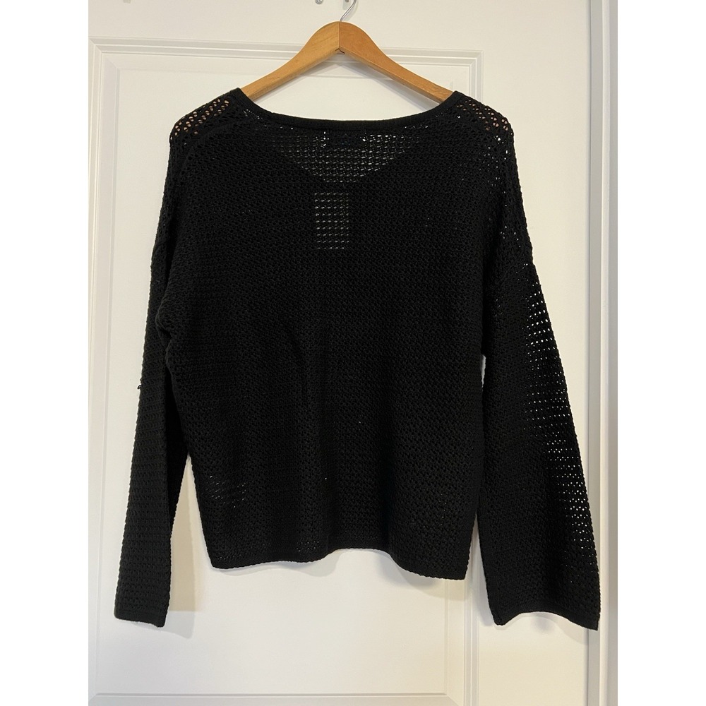 Old Navy Perforated Sweater Black Flare Sleeves Size Medium NWT $35 - Picture 2 of 5